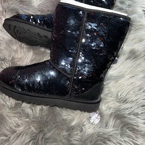 Black sequin ugg size 9 used In excellent condition